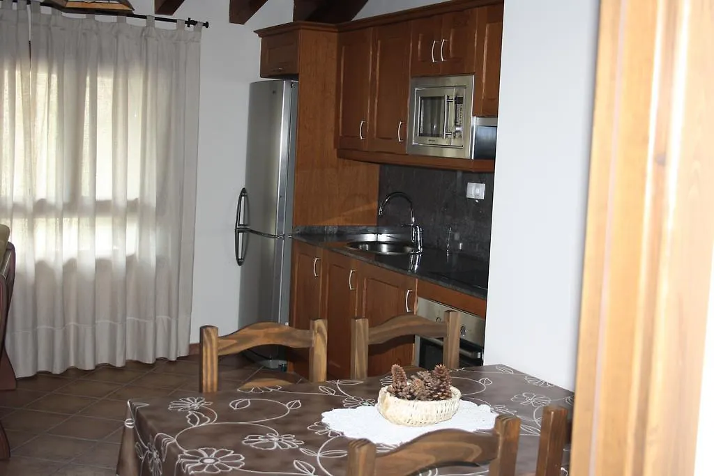 Nadal Apartaments Llavorsi 0*,  Spain