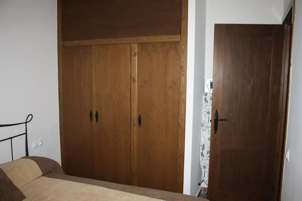 Nadal Apartaments Llavorsi