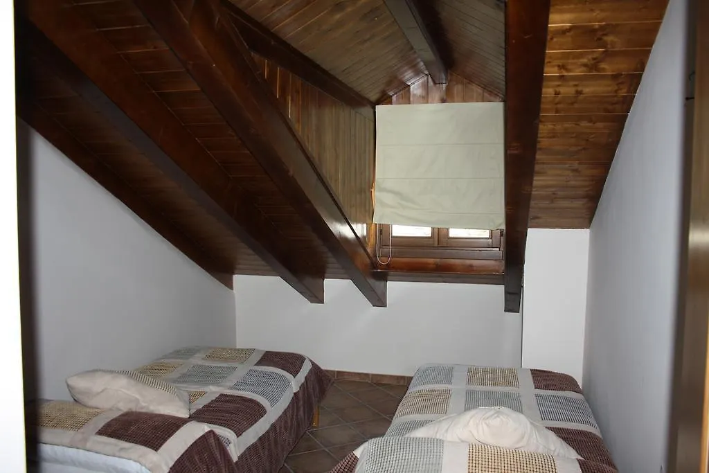 Nadal Apartaments Llavorsi Apartment