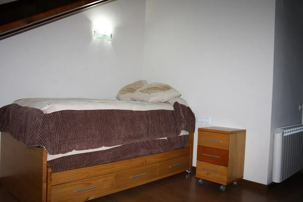 Nadal Apartaments Llavorsi