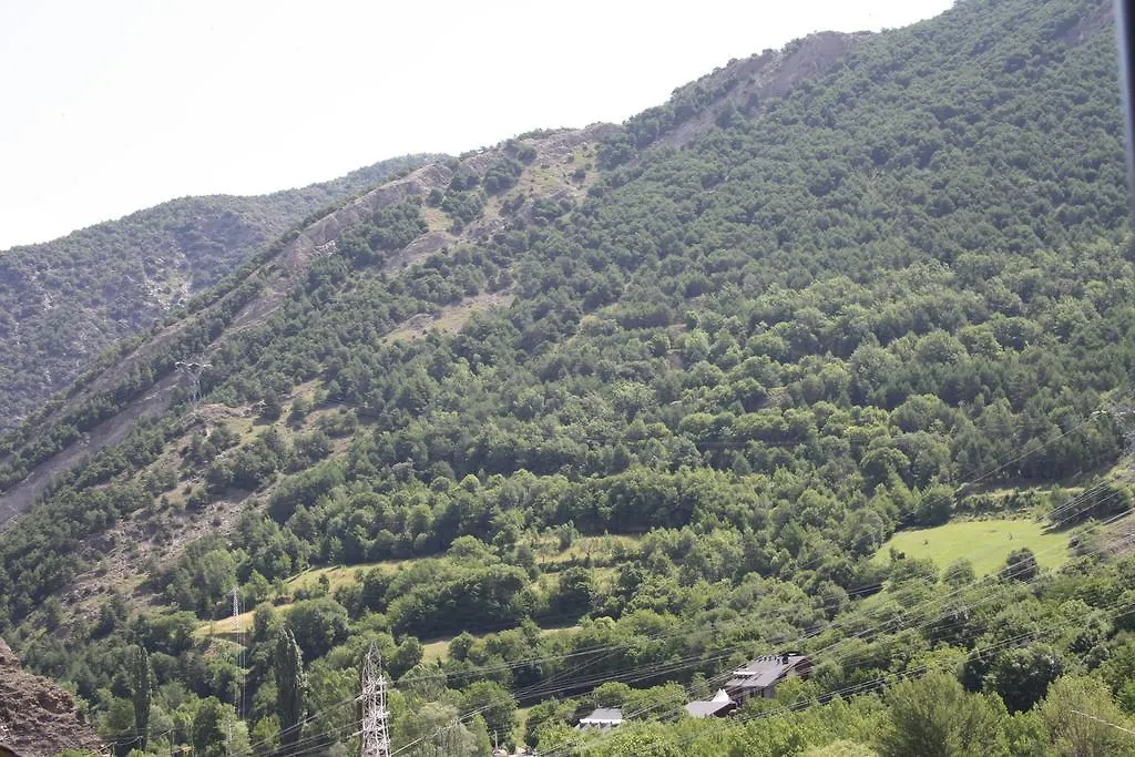 Nadal Apartaments Llavorsi Spain